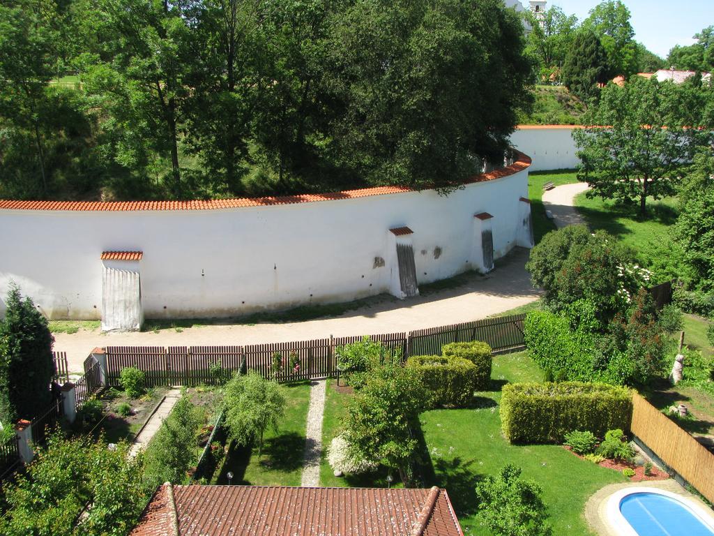 Penzion 102 Pardubice Exterior photo